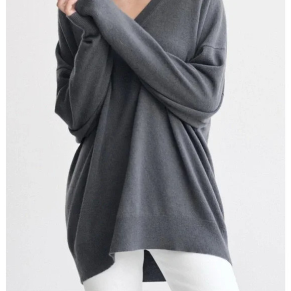 SOLD! Jenni Kayne M Oversized Long Charlie VNeck CASHMERE Boyfriend Sweater Gray - Picture 4 of 10